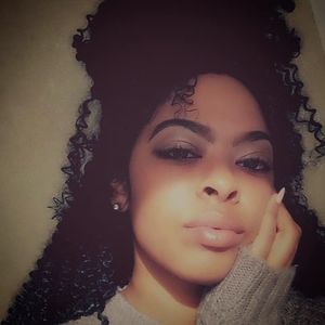 Meet your Posher, Rayvhen